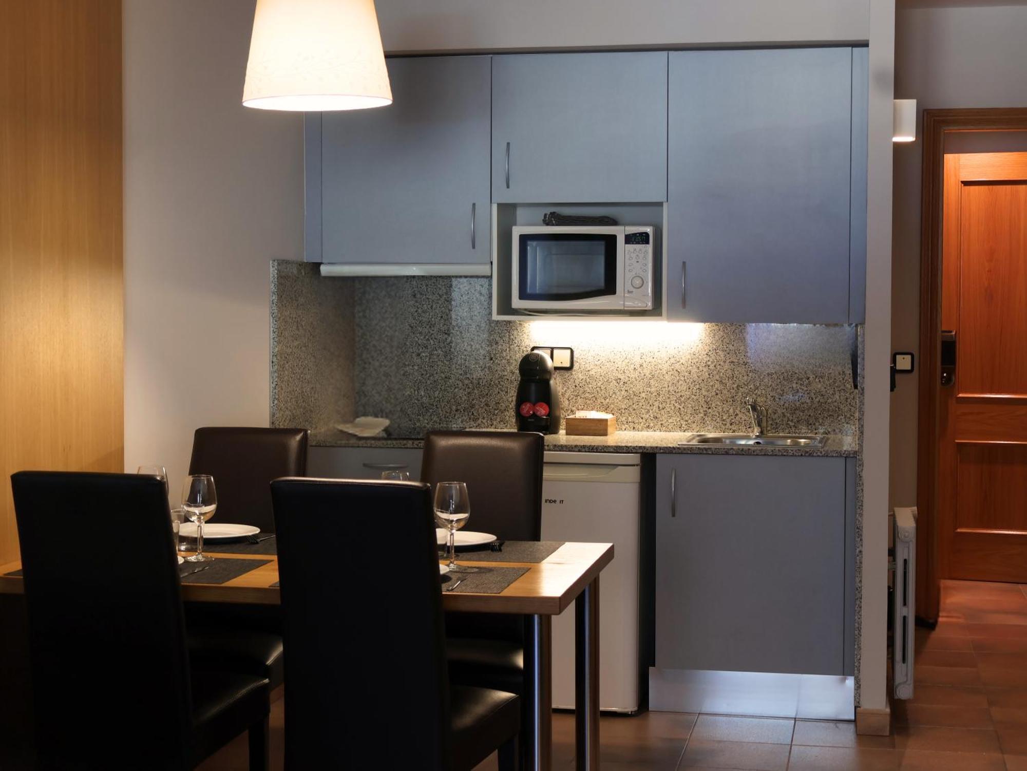 Aparthotel El Serch Андорра-ла-Велья Экстерьер фото