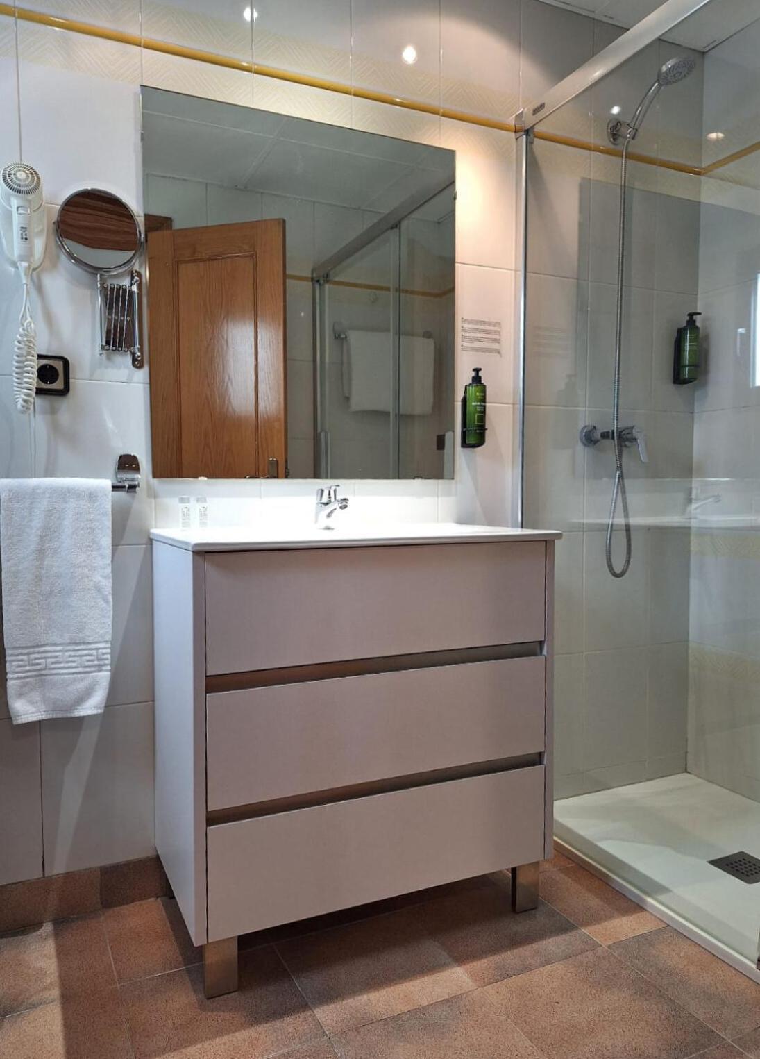 Aparthotel El Serch Андорра-ла-Велья Экстерьер фото
